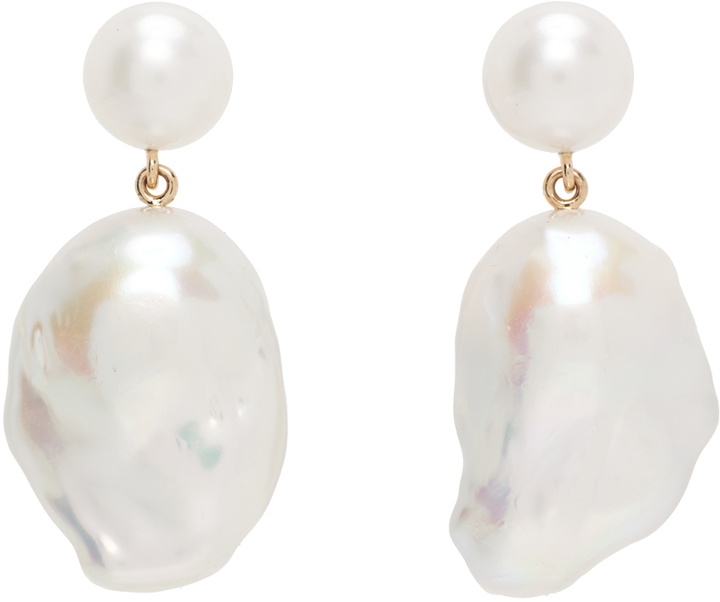 Photo: Sophie Bille Brahe White Pearl Venus Blanc Earrings