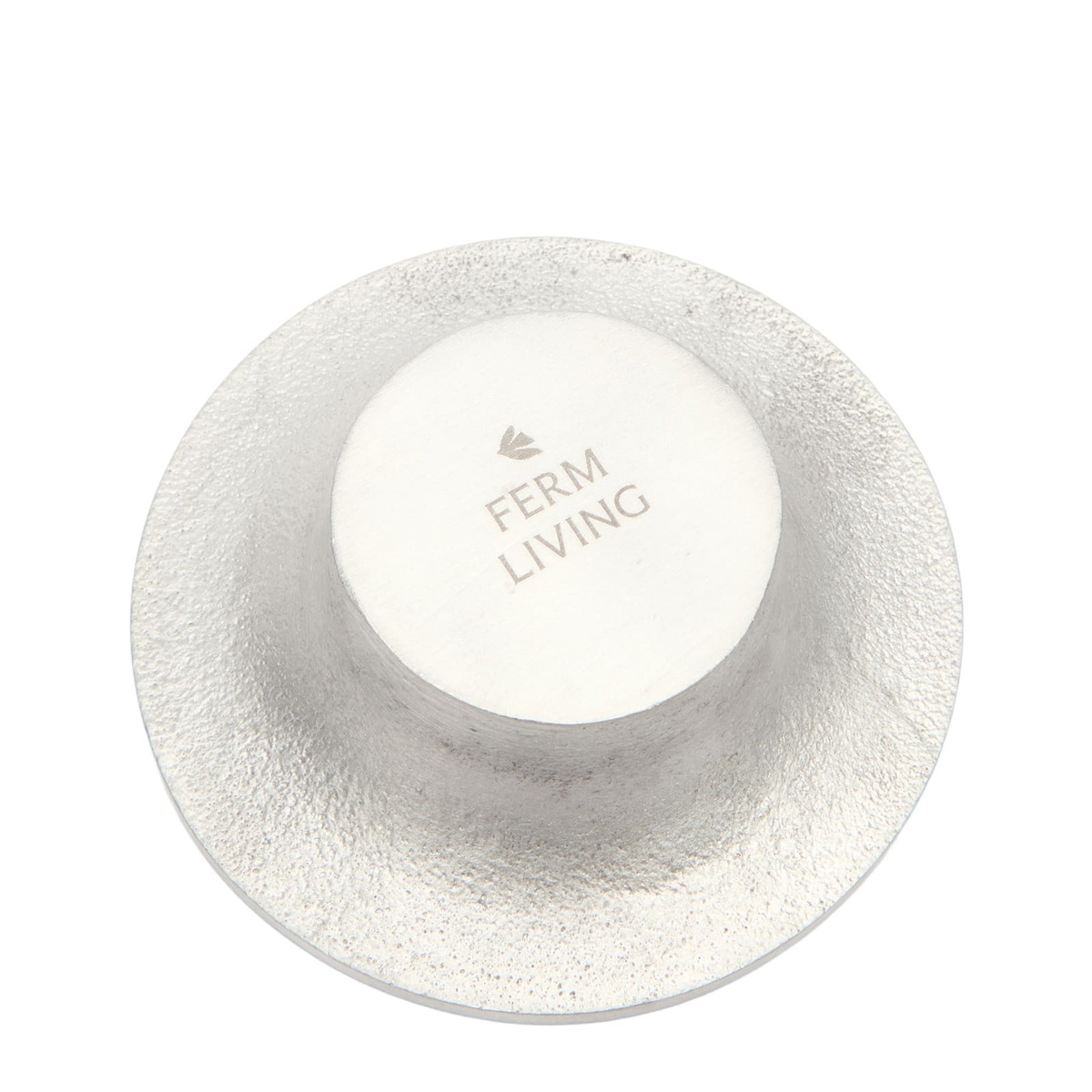 ferm LIVING Soothe Candle Holder in Aluminium 