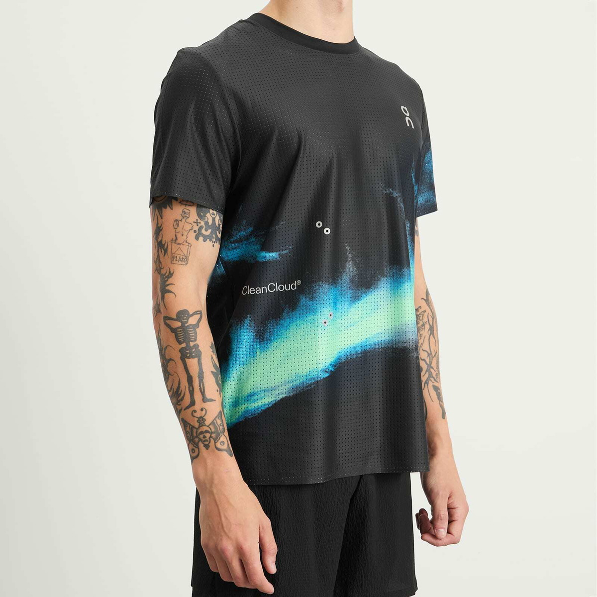 ON Men's Pace Mesh-T in Black/Horizon On