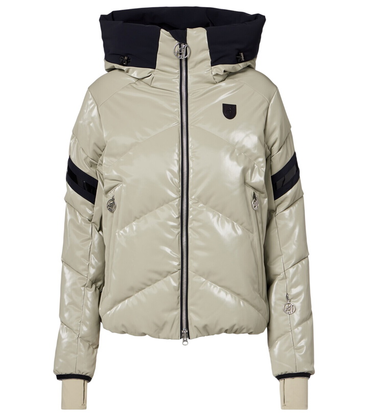Photo: Toni Sailer Helena Glimmer ski jacket