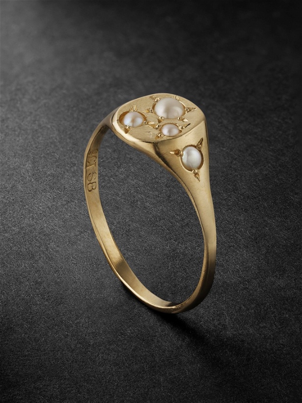 Photo: Seb Brown - Neapolitan Gold, Sapphire, Emerald and Ruby Ring - Gold