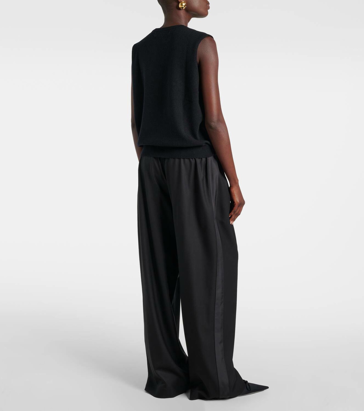 Extreme Cashmere N°156 Be Now cashmere-blend sweater vest