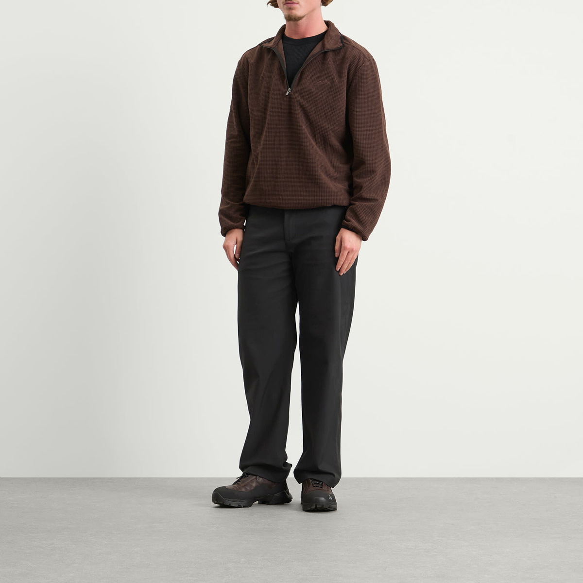 ROA Men's Buckle Chino Pant in Black