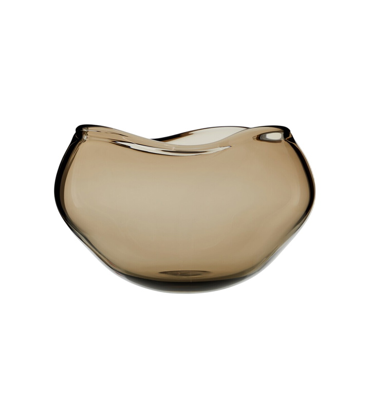 Photo: Alexa Lixfeld Gravity glass vase