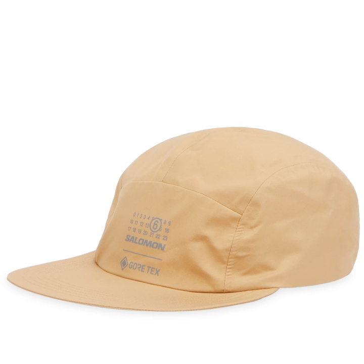 Photo: MM6 Maison Margiela Women's x Salomon Cap in Iced Coffee 