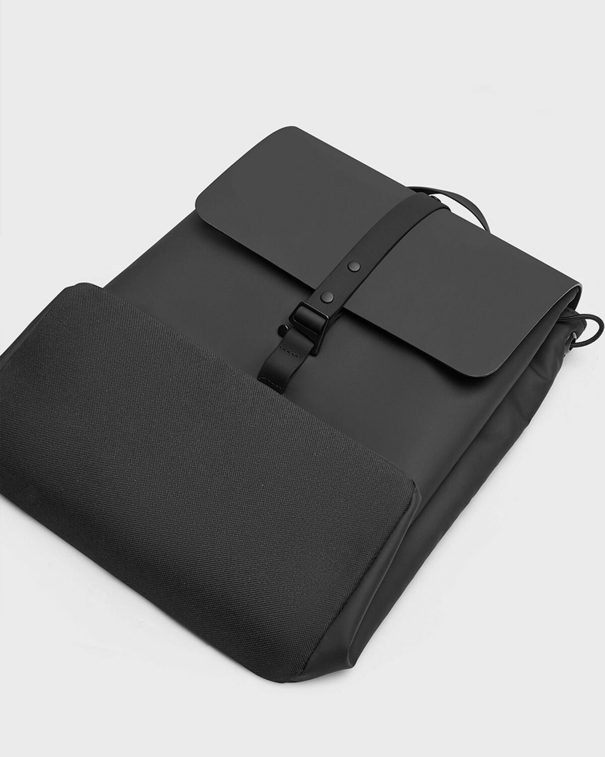Gaston Luga Däsh Bucket Backpack Black Backpacks