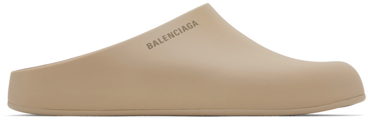 Photo: Balenciaga Beige Pool Closed Slides
