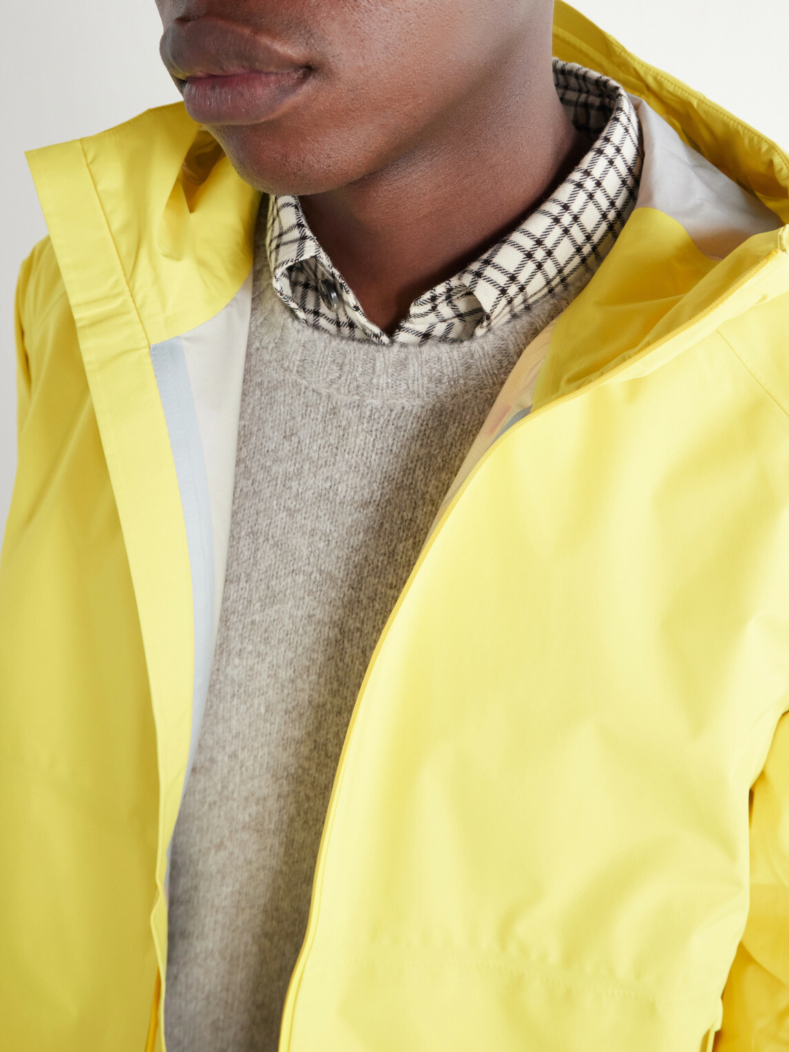 Canada Goose - Horizon Rain Shell Hooded Jacket - Yellow