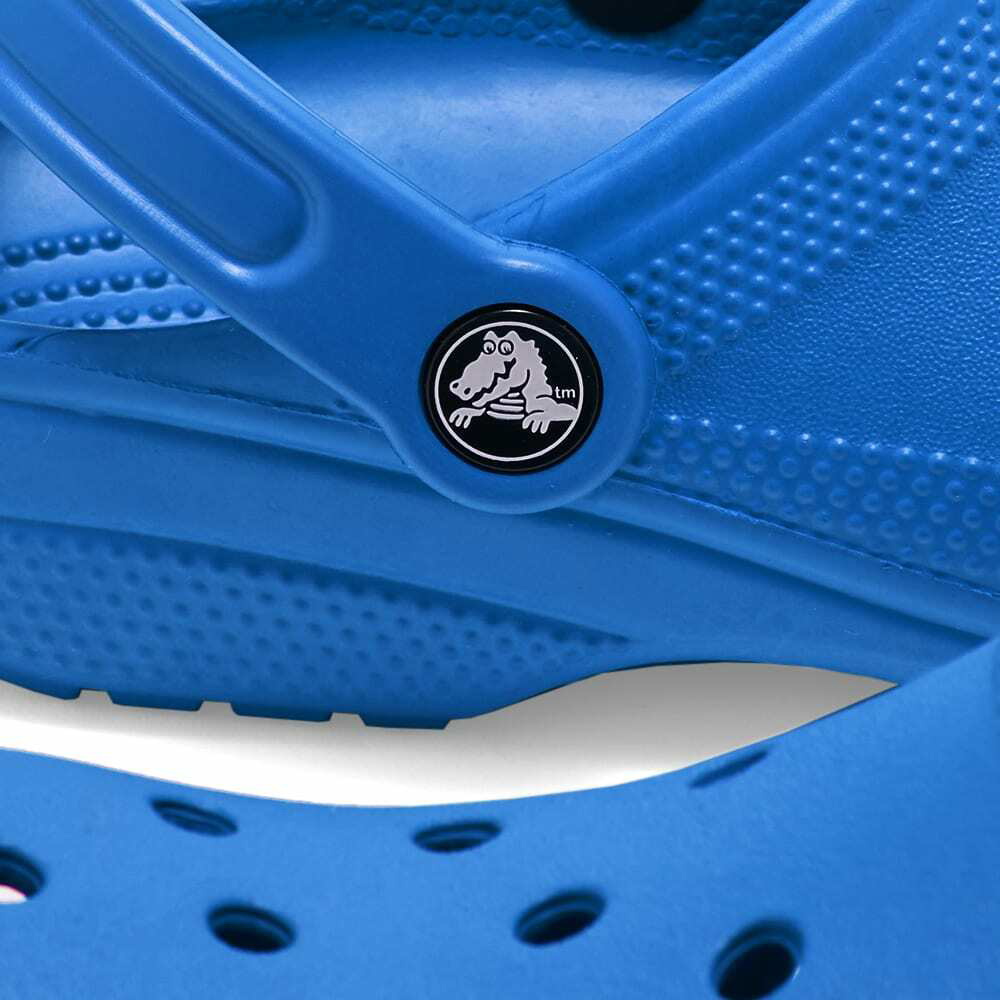 Crocs Classic Clog in Blue Bolt Crocs