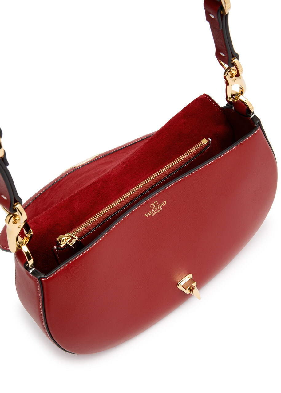Valentino Garavani Ohval Medium Leather Shoulder bag - Red
