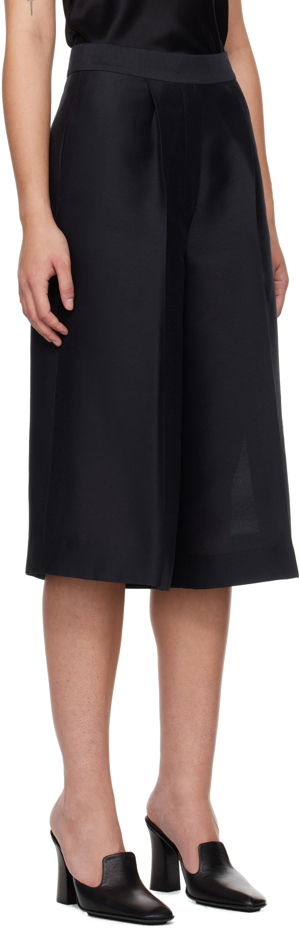 GIA STUDIOS Black Corine Shorts