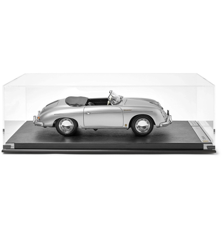 Photo: Amalgam Collection - Limited Edition Jaguar E-Type Series 1 1:8th Model Car - Silver