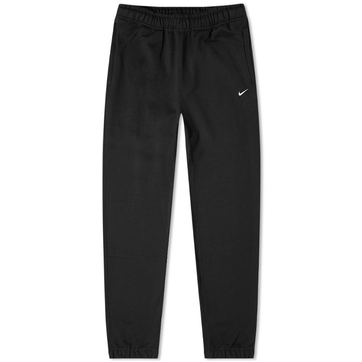 Photo: Nike NRG Premium Essential Pant