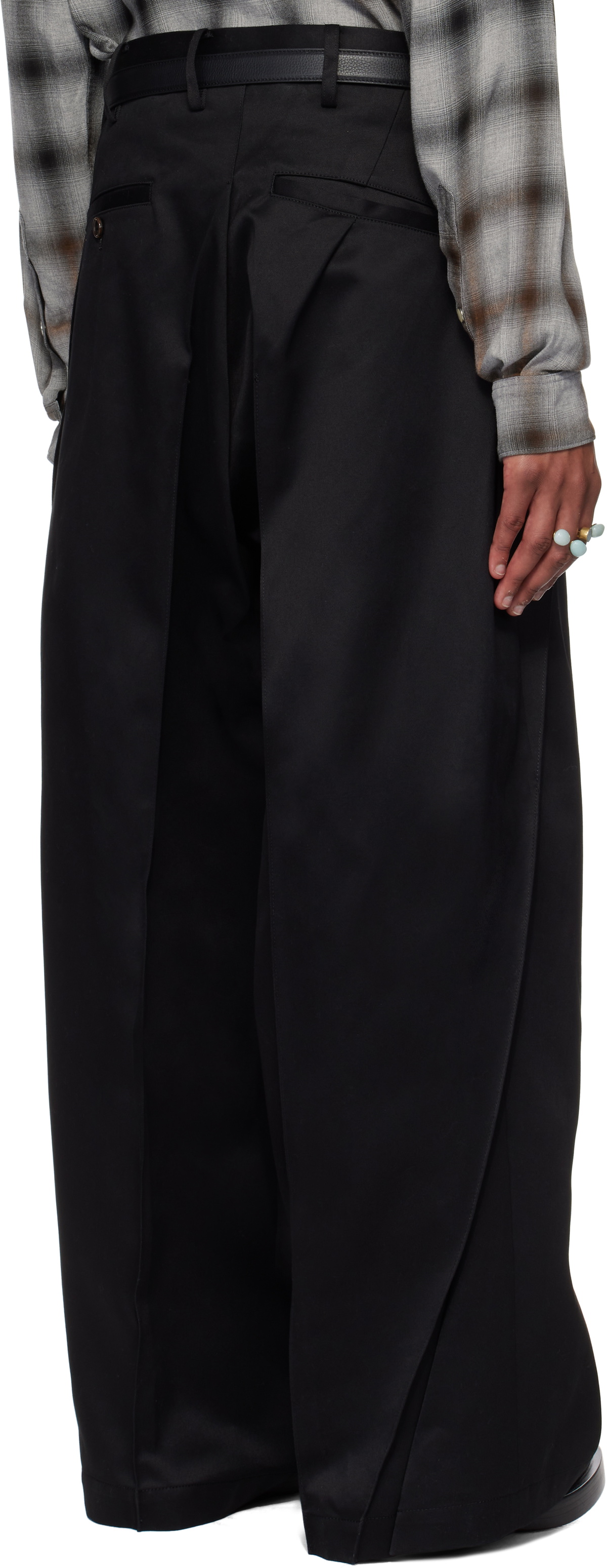 Khoki Black Pleat-Design Trousers