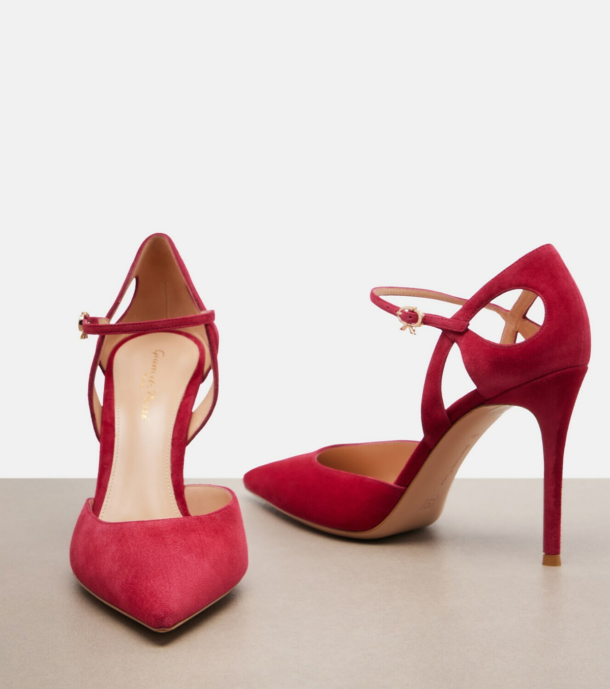 Gianvito Rossi Suede pumps