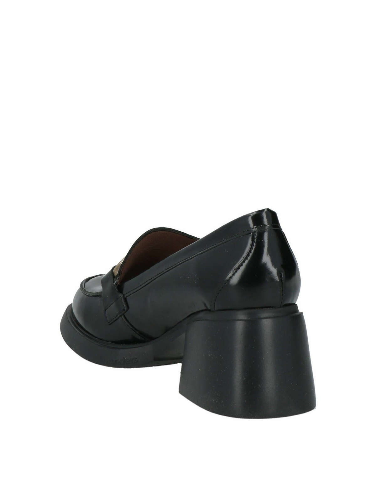 Wonder Womens Loafers in Black