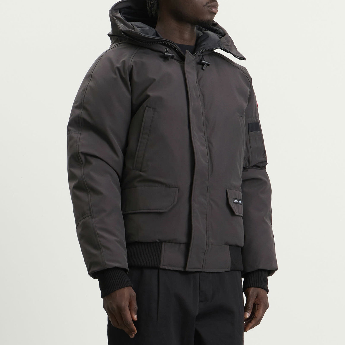 Canada Goose Men's Chilliwack Bomber Jacket Classic Disc in Granite Grey