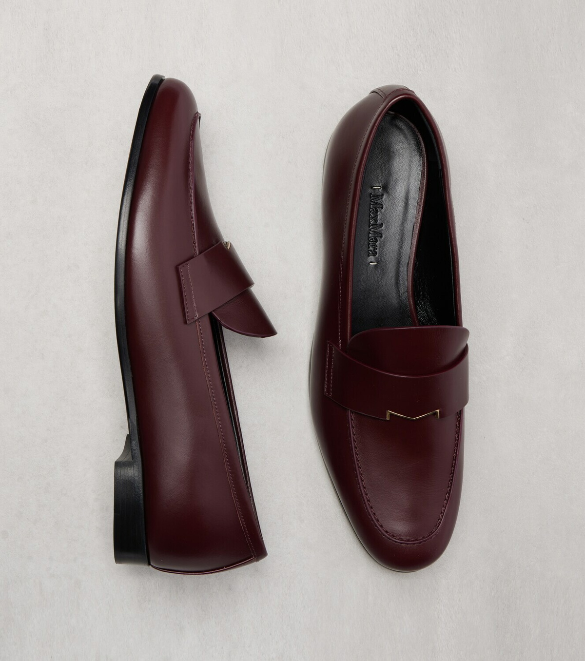 Max Mara Leather mocassins