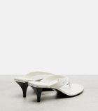 Gucci Vittoria leather thong sandals