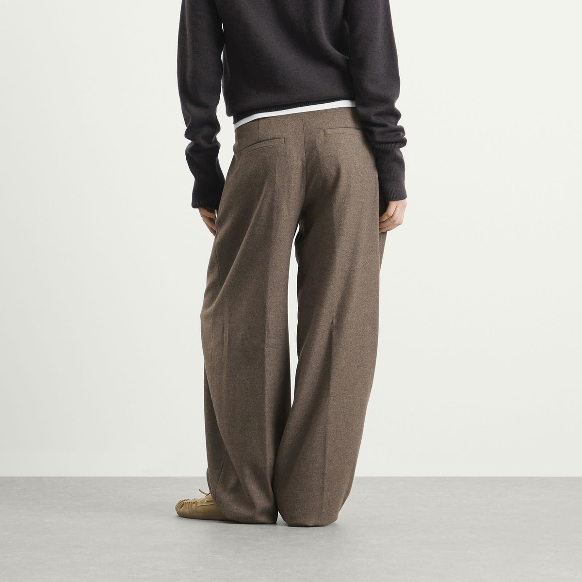 Closed Women's Wendlyn Wool Trousers in Barken Brown