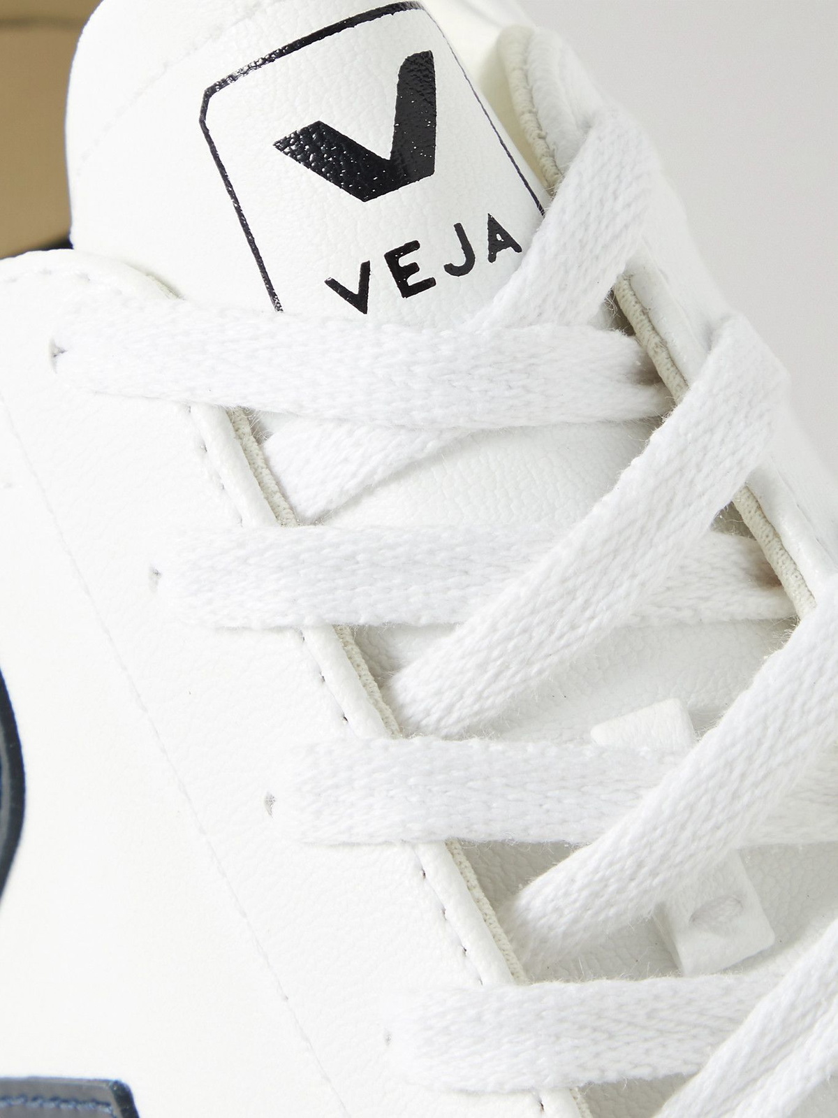 VEJA - Urca Faux Leather Sneakers - White VEJA