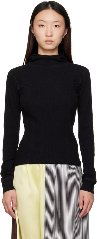 Photo: Baserange Black Hanifa Hoodie
