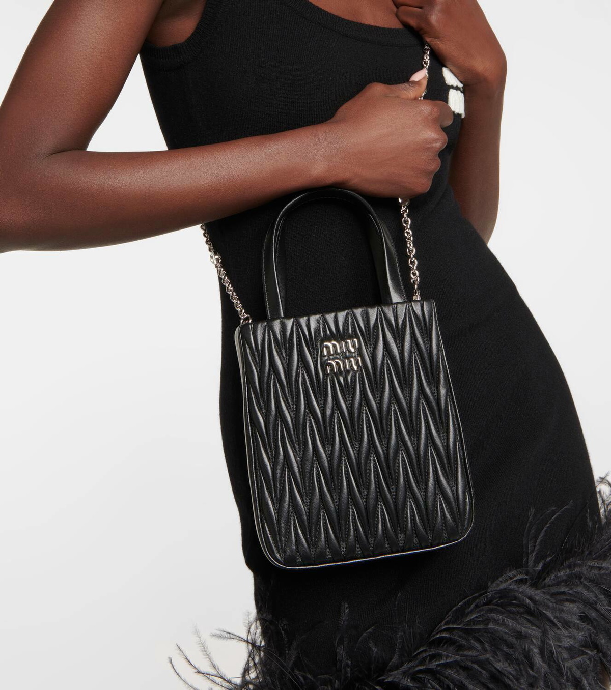 バッグ MIU MIU MATELASSE LEATHER TOTE HAND BAG Miu Miu Matelassé Leather Tote Bag – More Luxury Club