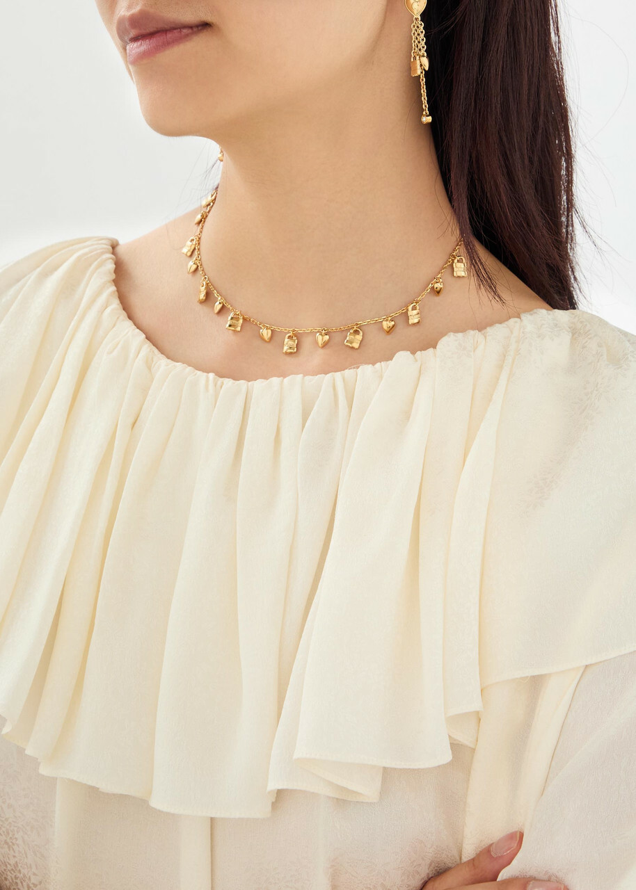 Chloe The Chloé Paddington Mini Charm Necklace - Gold - One Size