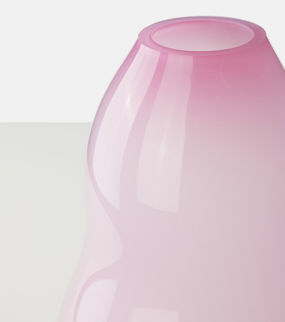 Alexa Lixfeld Spin glass vase