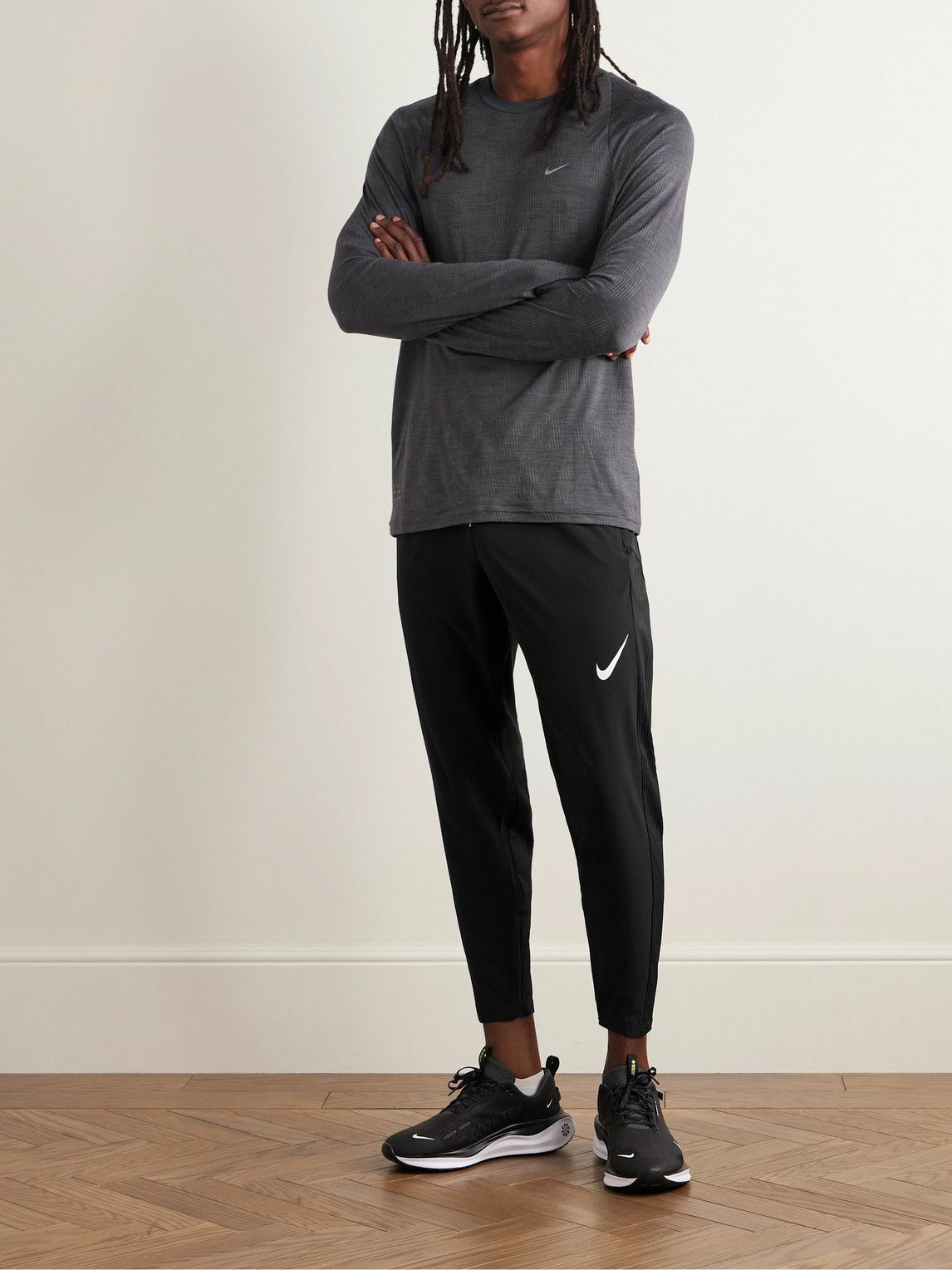 nike dri fit skinny pants