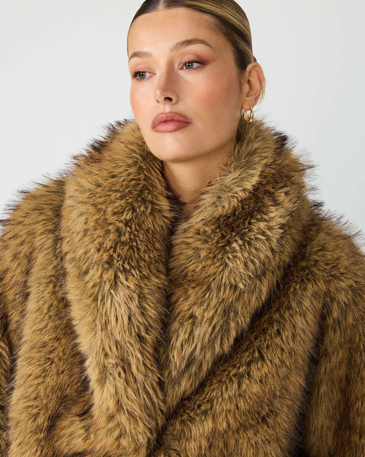 Steve Madden Roe Coat Dresses in Brown