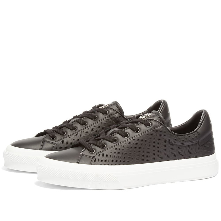 Photo: Givenchy City Court 4G Sneaker