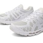 Asics Men's GEL-KAYANO 20 Sneaker in Glacier Grey/White