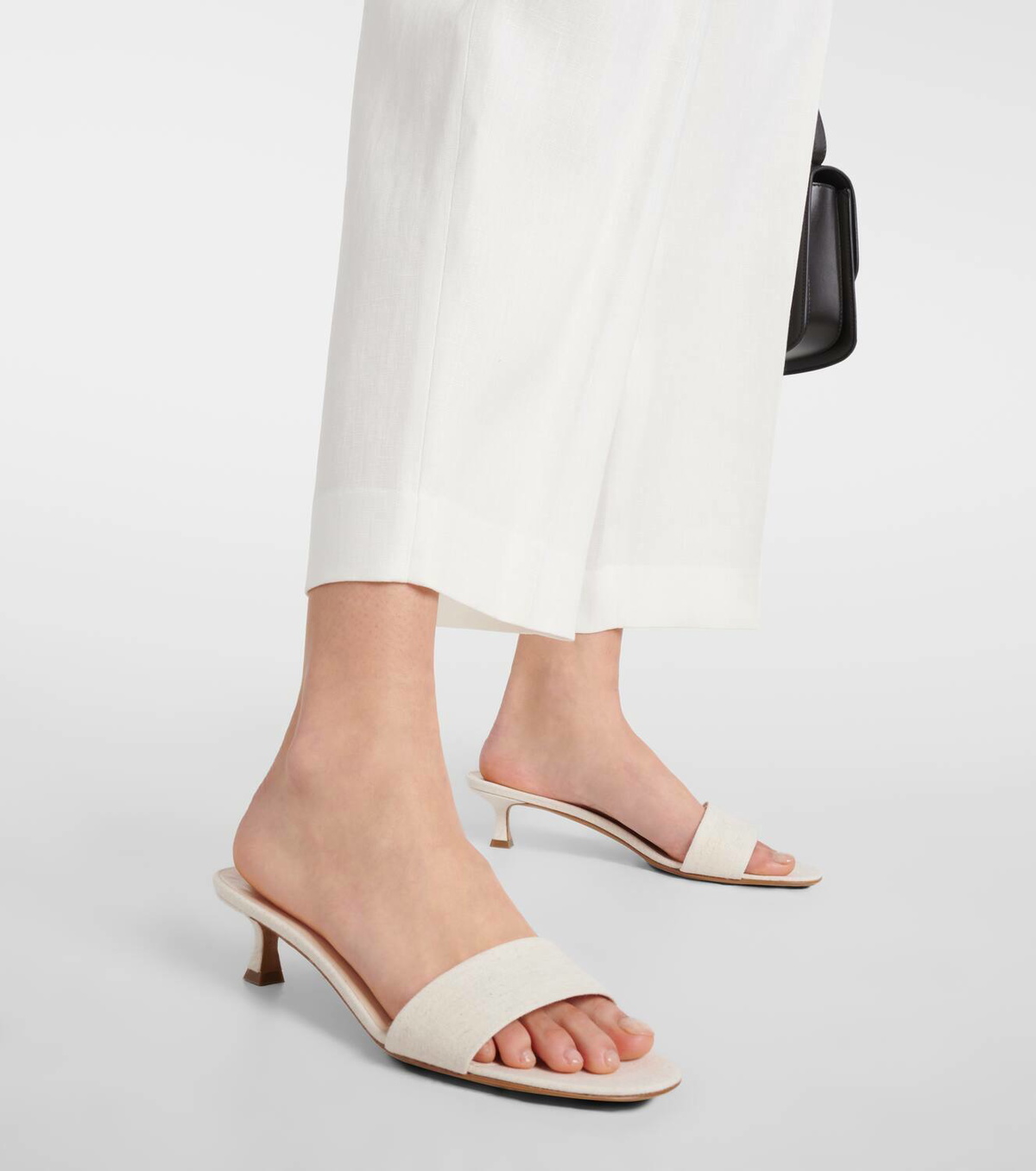 【The Row】 Combo Kittenサテンサンダル The Row Combo Kitten satin sandals The Row