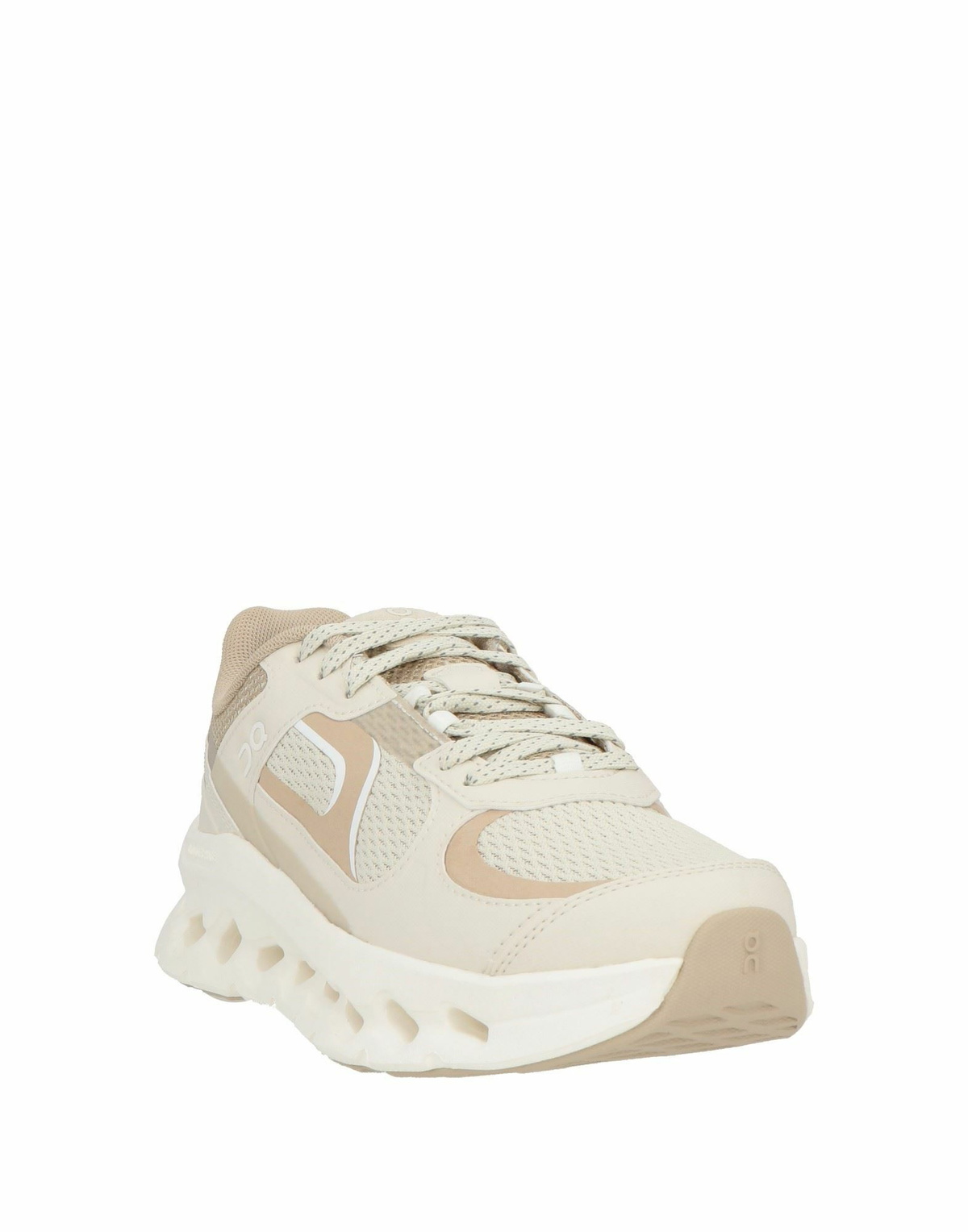 On Cloudtilt Arc Womens Sneakers Ivory