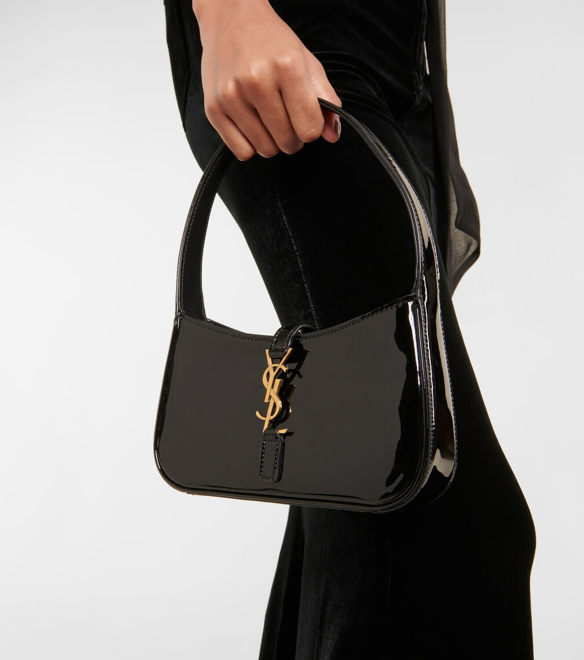 Saint Laurent - Le 5 à 7 Mini patent leather shoulder bag