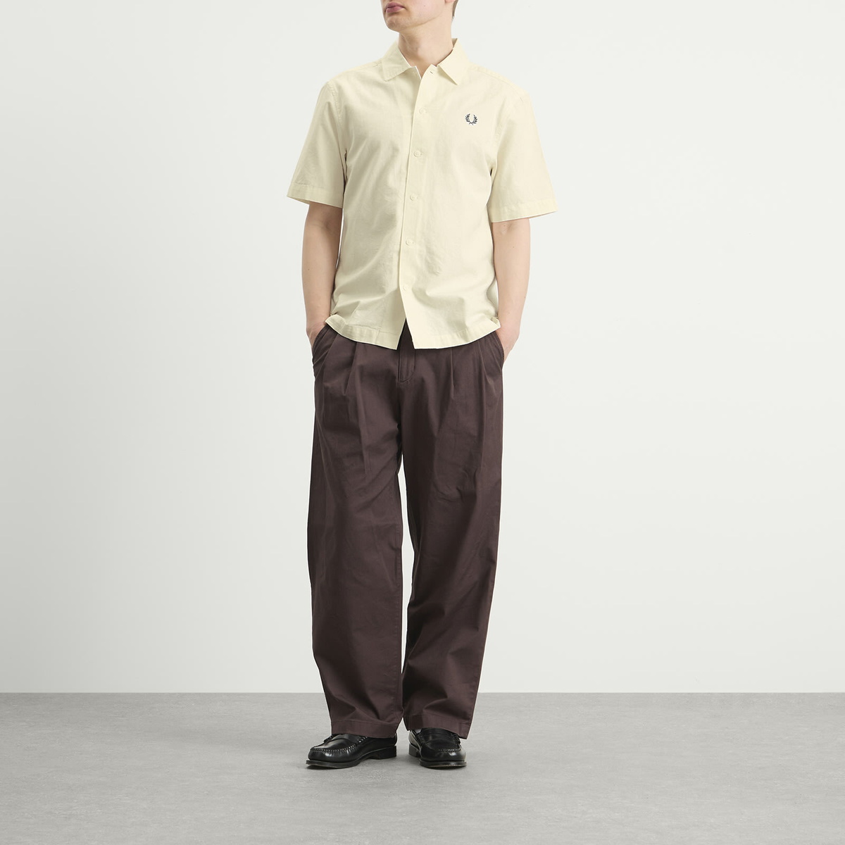 Fred Perry Men's Logo Shirt in Ecru