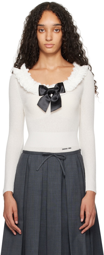 Photo: SHUSHU/TONG Off-White Neck-Embellished Knitwear Bodysuit