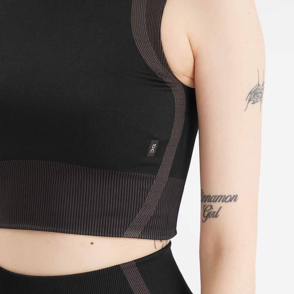 ON Women's Studo Knit Crop Top in Black/Eclipse