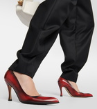 Loewe Comic leather pumps