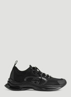 Gucci - Logo Sneakers in Black