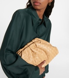 Bottega Veneta - Pouch intrecciato leather clutch