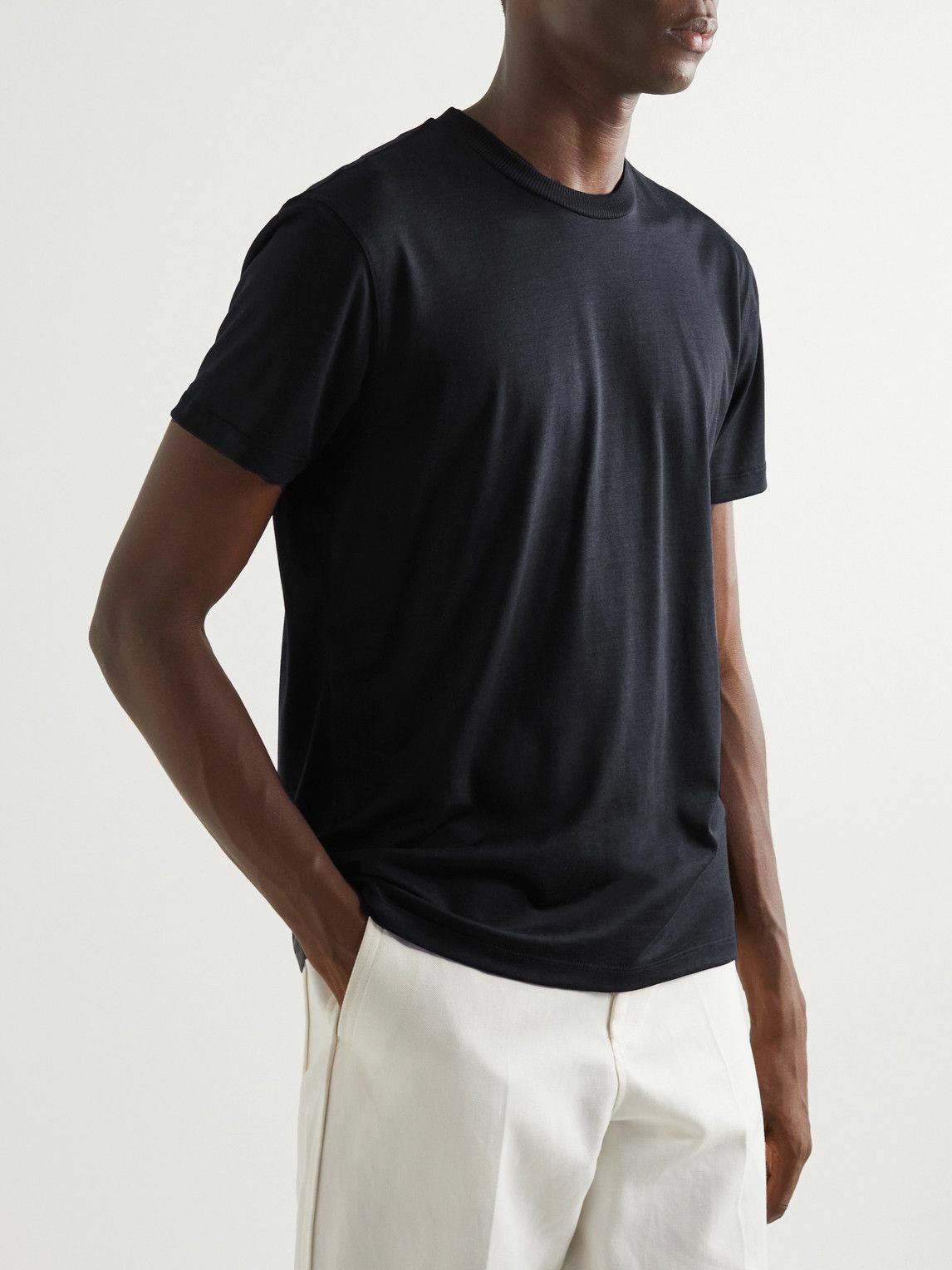Tシャツ・カットソー TOM FORD Silk t-shirt Black Tom Ford - Silk T-shirt black - The Corner