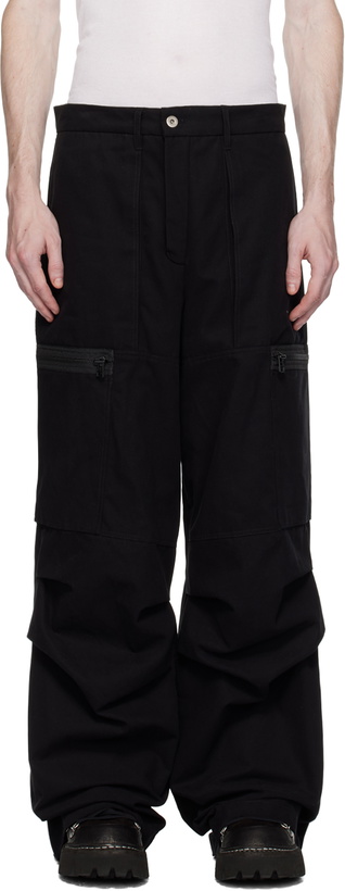 Photo: BRYAN JIMENÈZ Black Uniform Cargo Pants