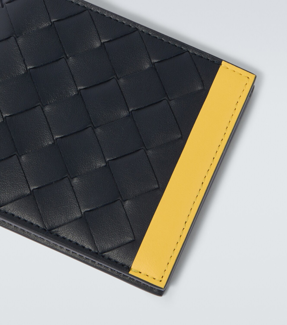 Bottega Veneta Intrecciato leather bifold wallet