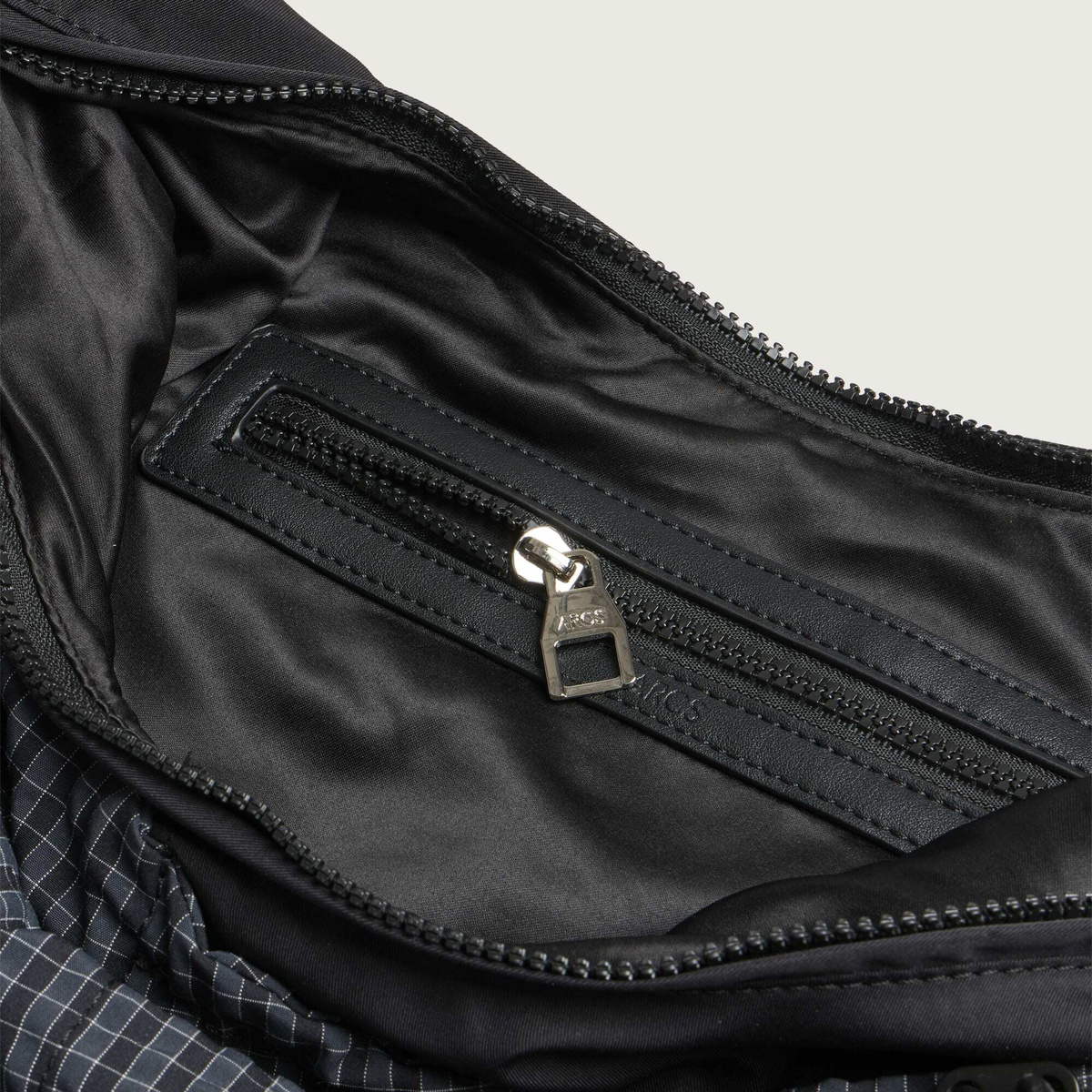 ARCS Cocoon Bag in Atlas Grid