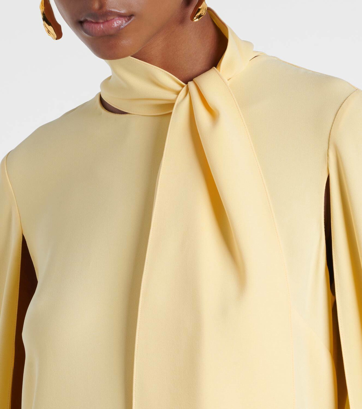 Oscar de la Renta Caped silk-blend georgette gown