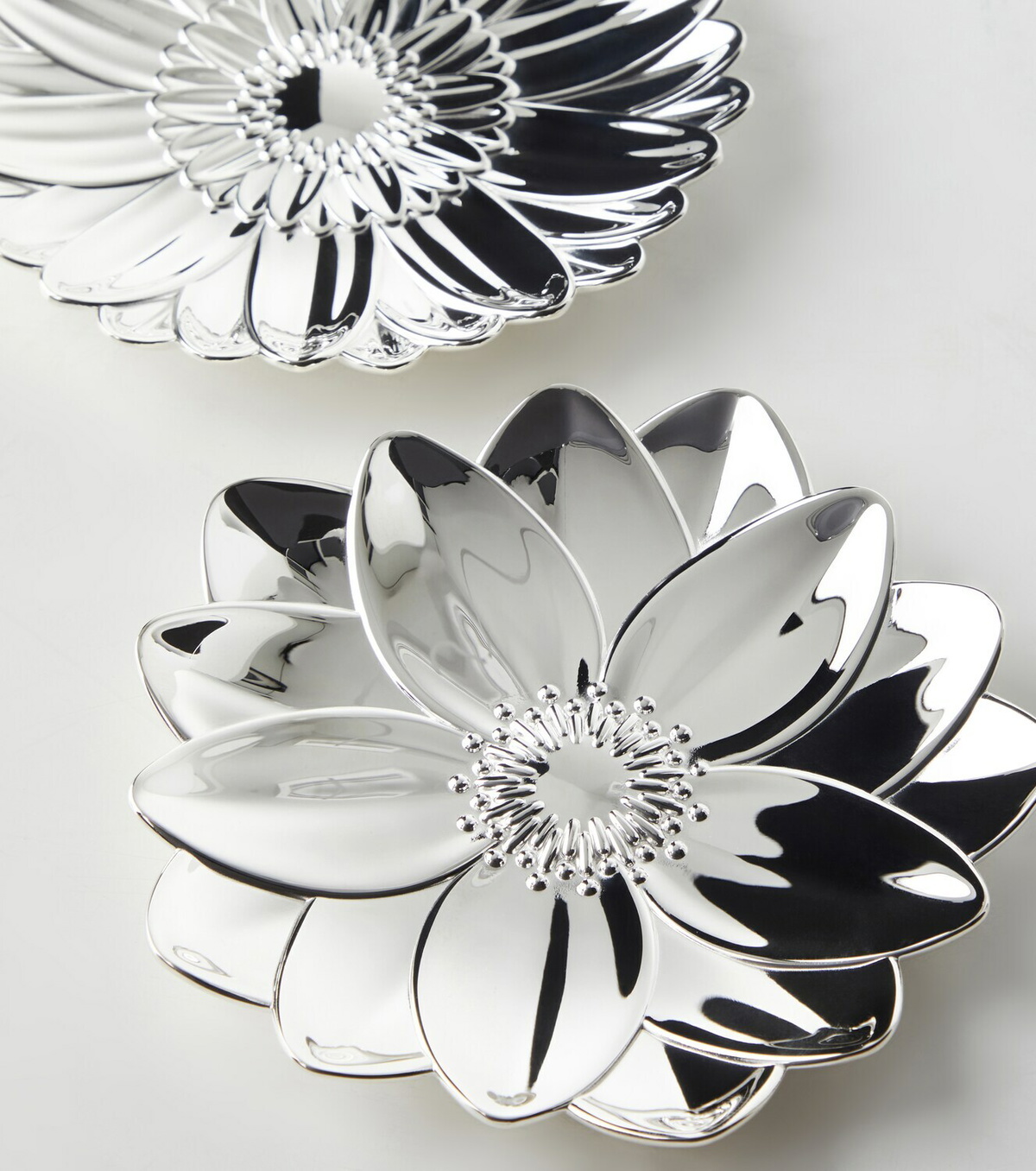Christofle L'Herbier Lotus silver-plated bowl
