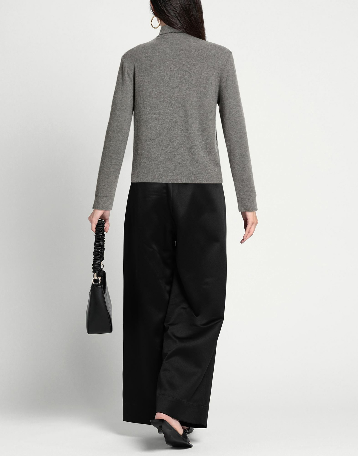 Donni. Womens Turtleneck in Grey