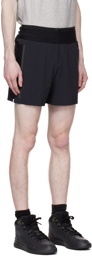 On Black Ultra Shorts